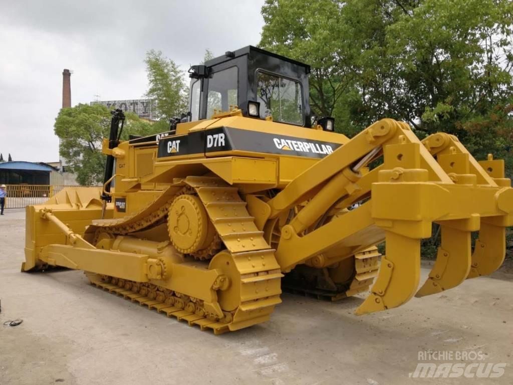 CAT D 7 R Buldozer sobre oruga