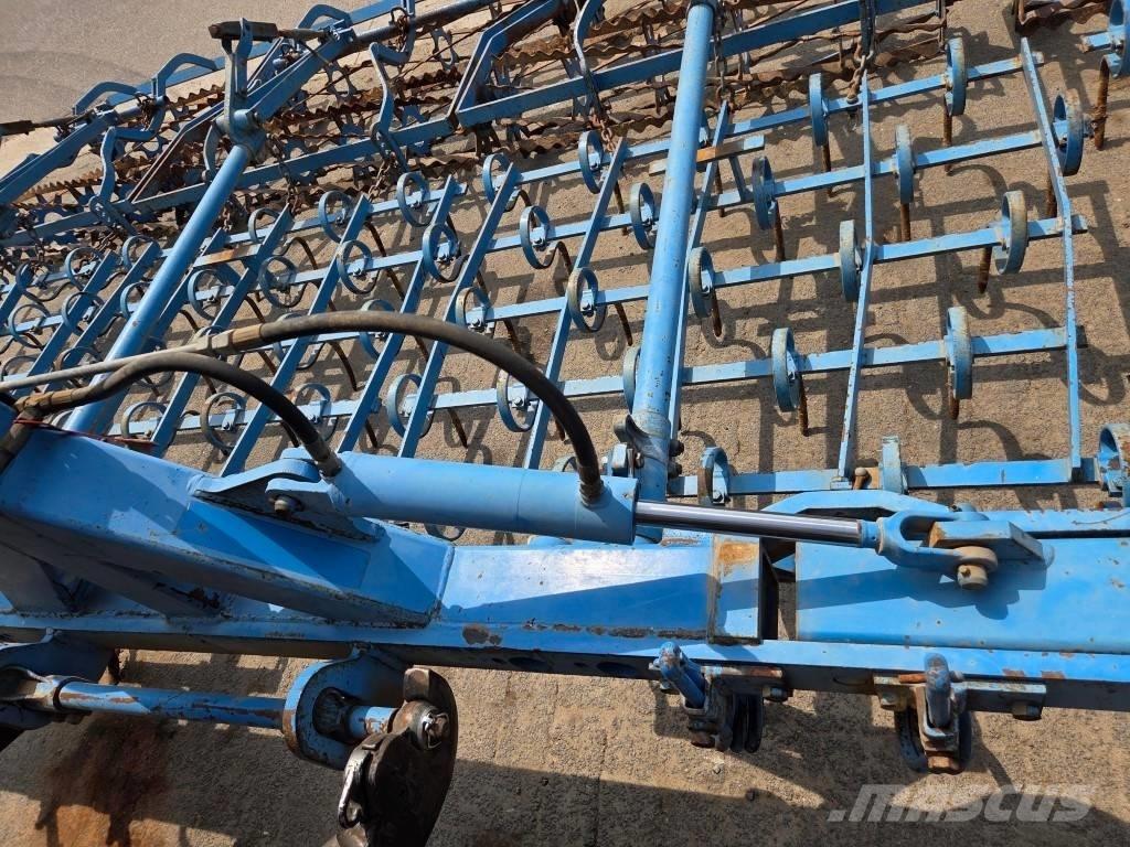 Lemken Koralle 4/560 Cultivadores