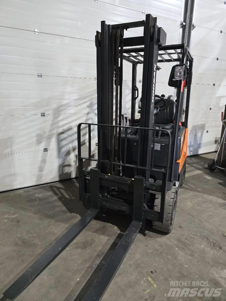 Doosan G20SC-5 Carretillas LPG