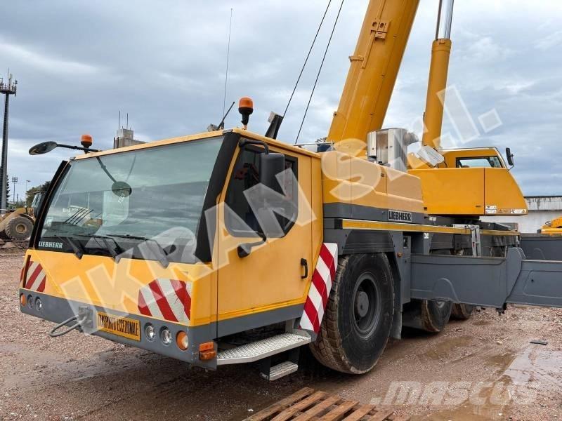 Liebherr LTM1200-5.1 Grúas todo terreno