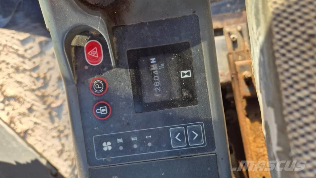 JCB JS 130 Excavadoras de cadenas