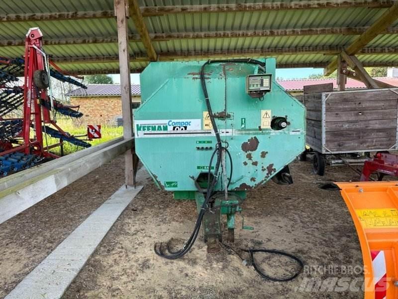 Keenan Compac 90 Tolvas de recepción