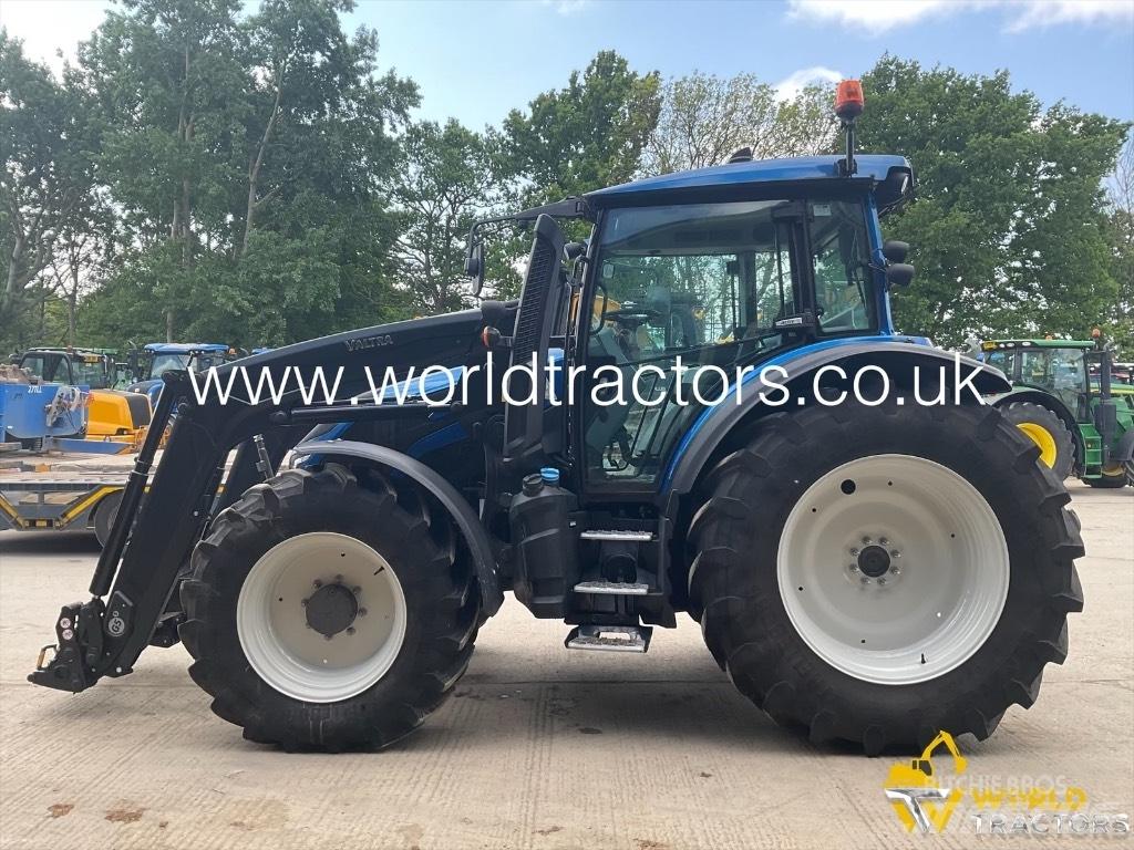 Valtra G 135 Tractores