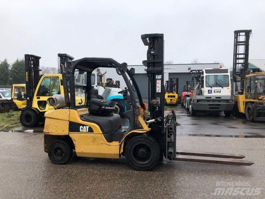 CAT GP35N Carretillas LPG
