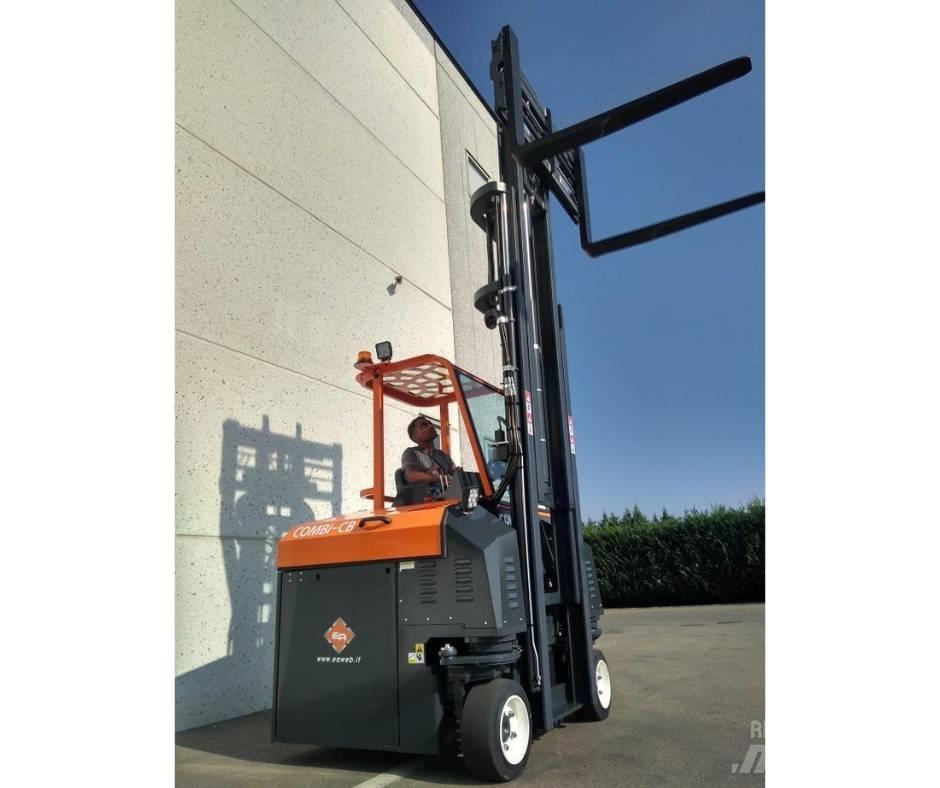 Combilift C3000CBE Carretilla para pasillo estrecho