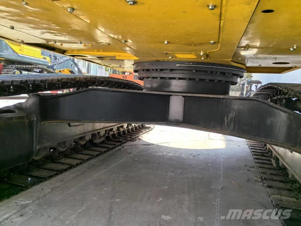 Komatsu PC 220-8 Excavadoras de cadenas