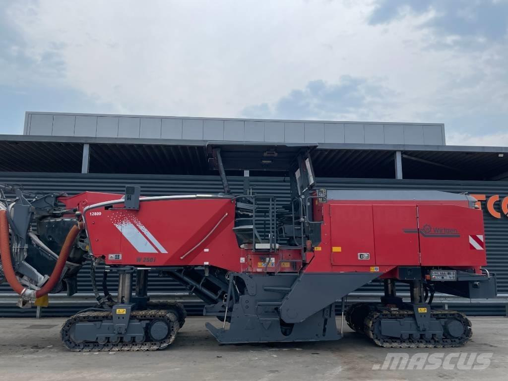 Wirtgen W 250 Máquinas moledoras de asfalto en frío
