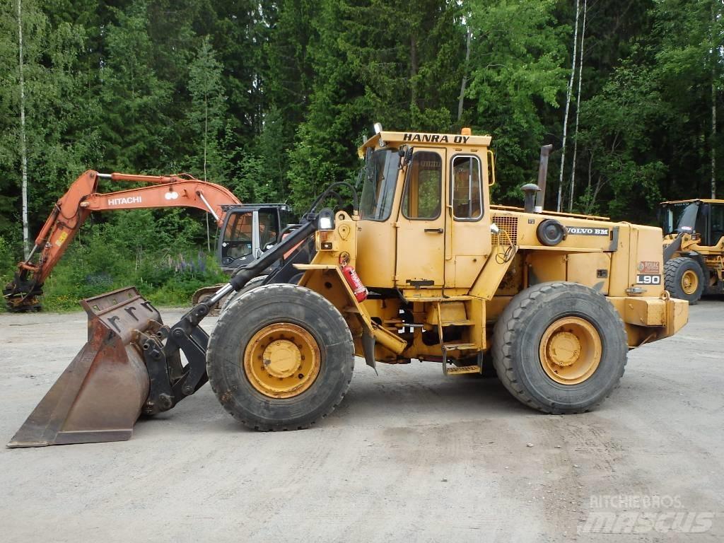 Volvo BM L 90 Cargadoras sobre ruedas