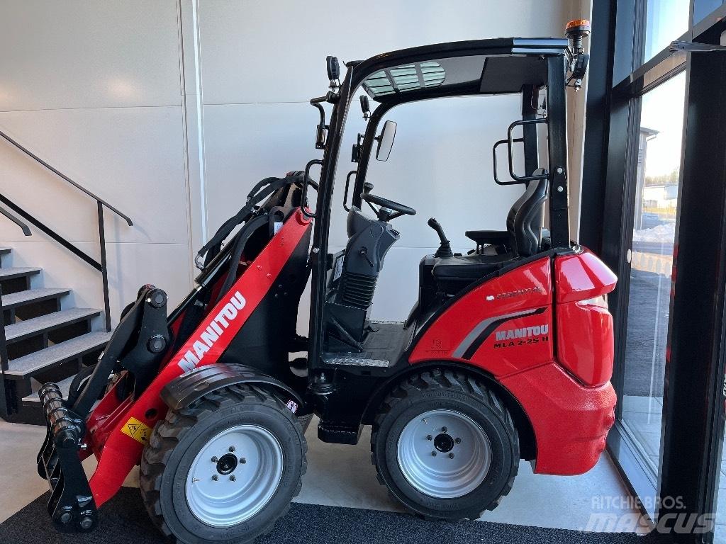 Manitou MLA 2-25 H Cargadoras multifunción