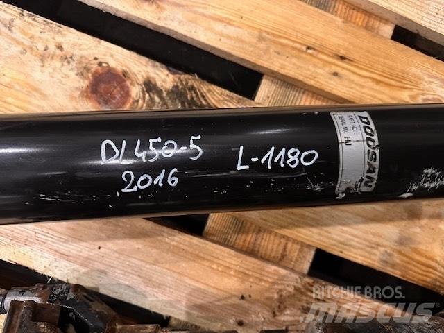 Doosan DL 450-5 Ejes