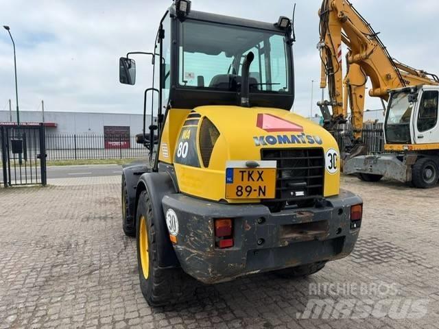 Komatsu WA 80-5 Cargadoras sobre ruedas