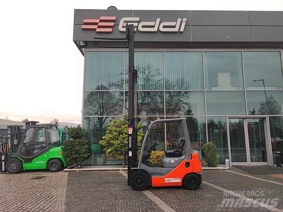 Toyota 02-8FDF15 Carretillas diesel