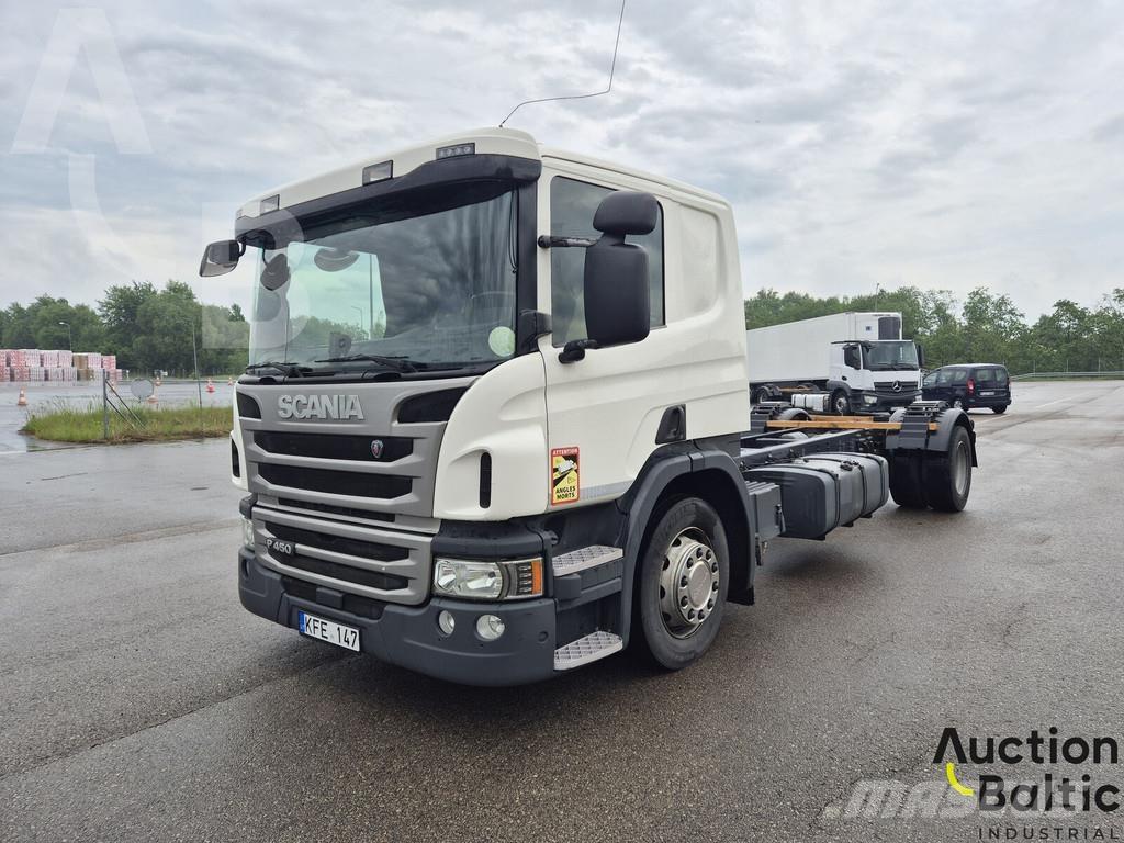 Scania P 450 Camiones chasis