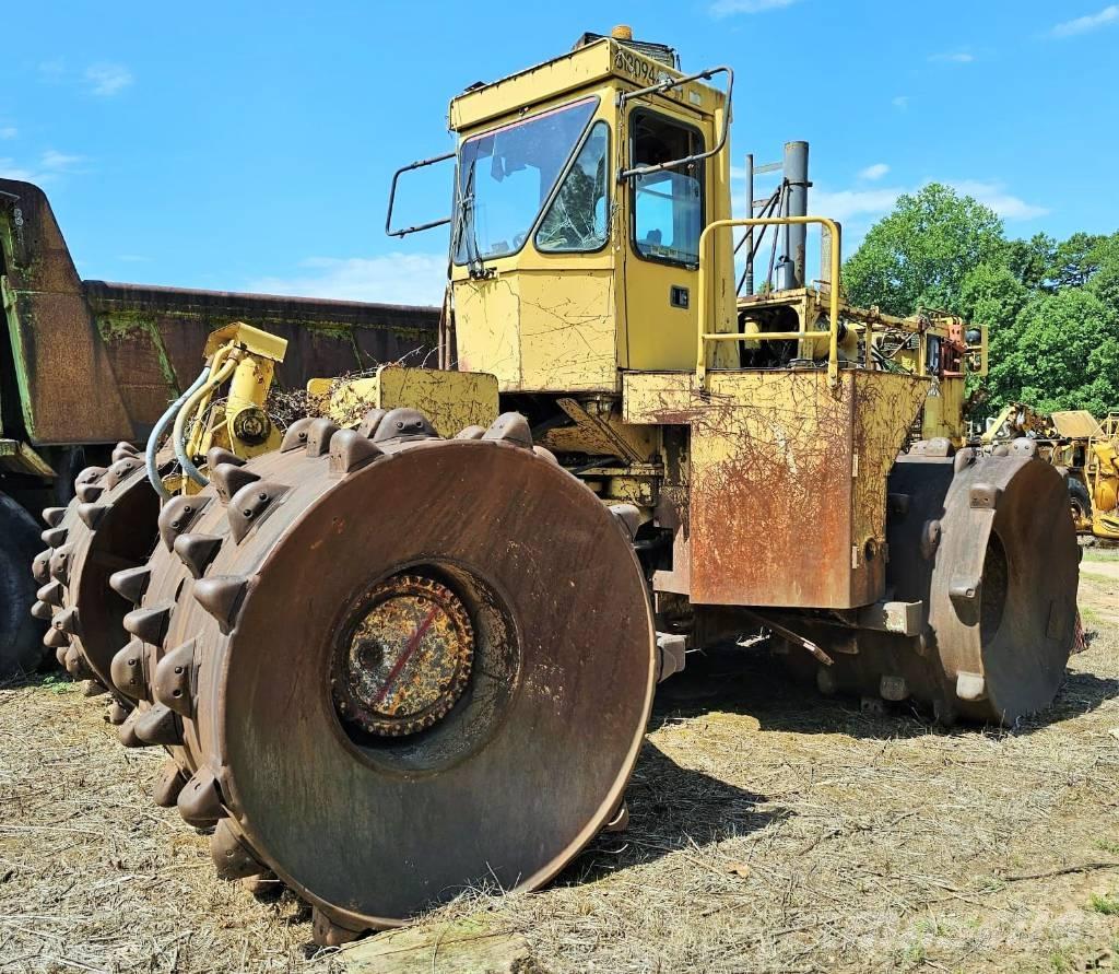 CAT 826 B Compactadores de suelo