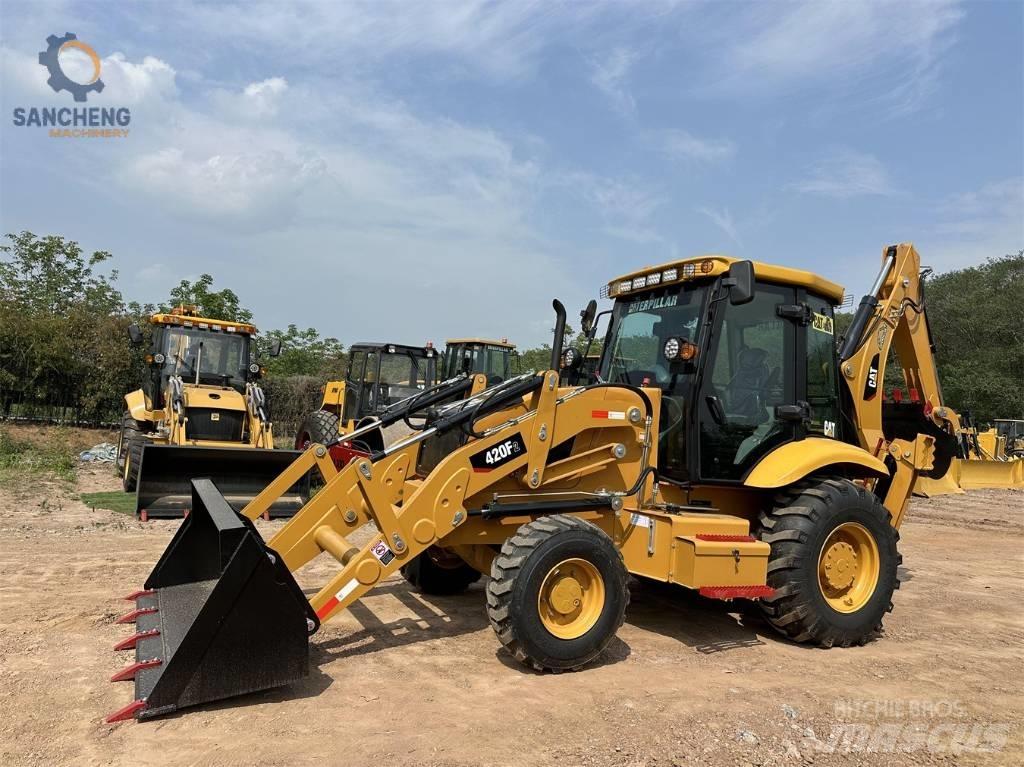 CAT 420F2 Retrocargadoras