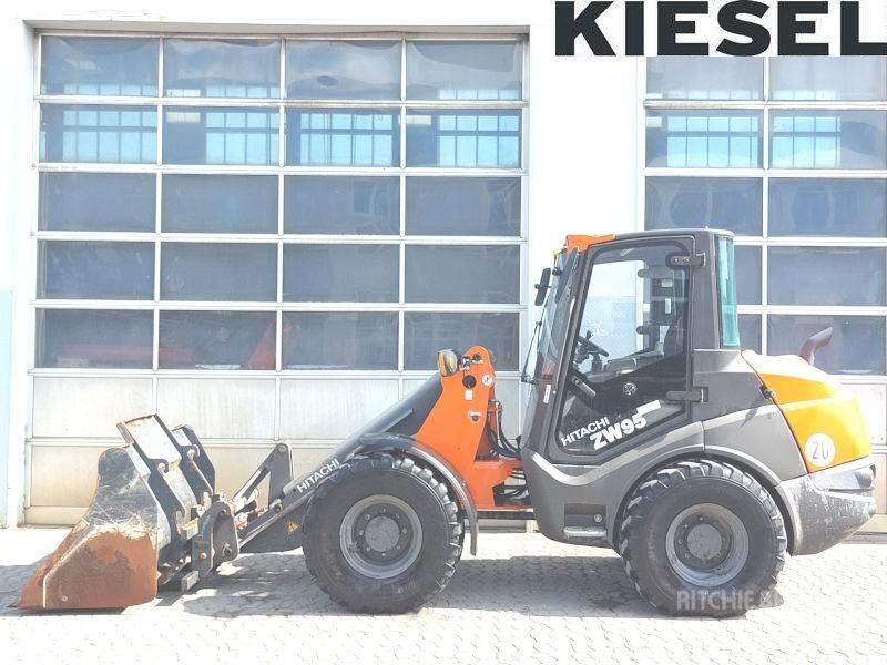 Hitachi ZW 95-6 Minicargadoras