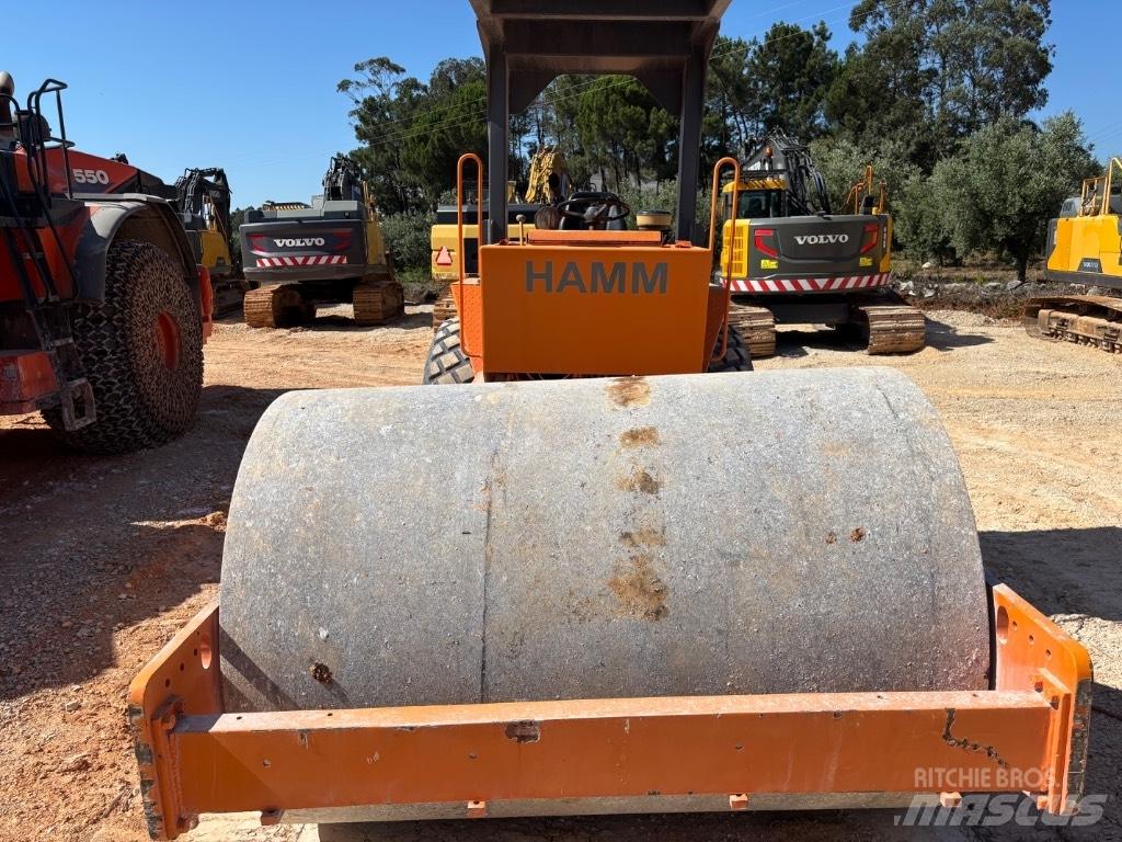 Hamm 2410 SD Rodillos de doble tambor