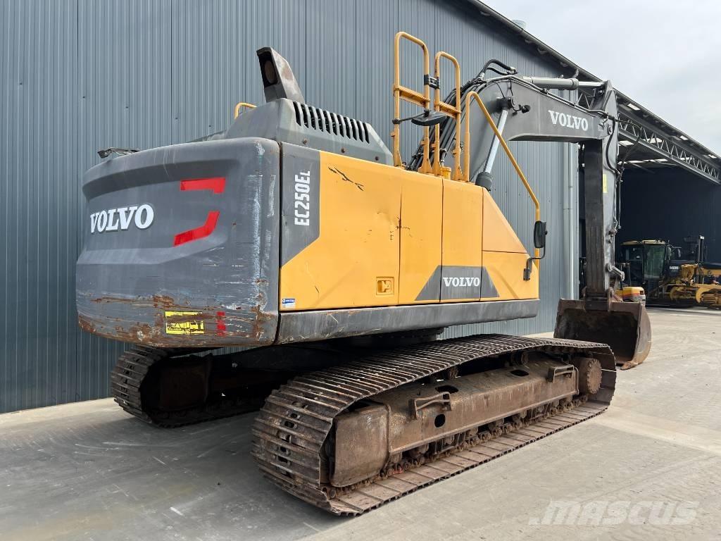 Volvo EC250E L Excavadoras de cadenas