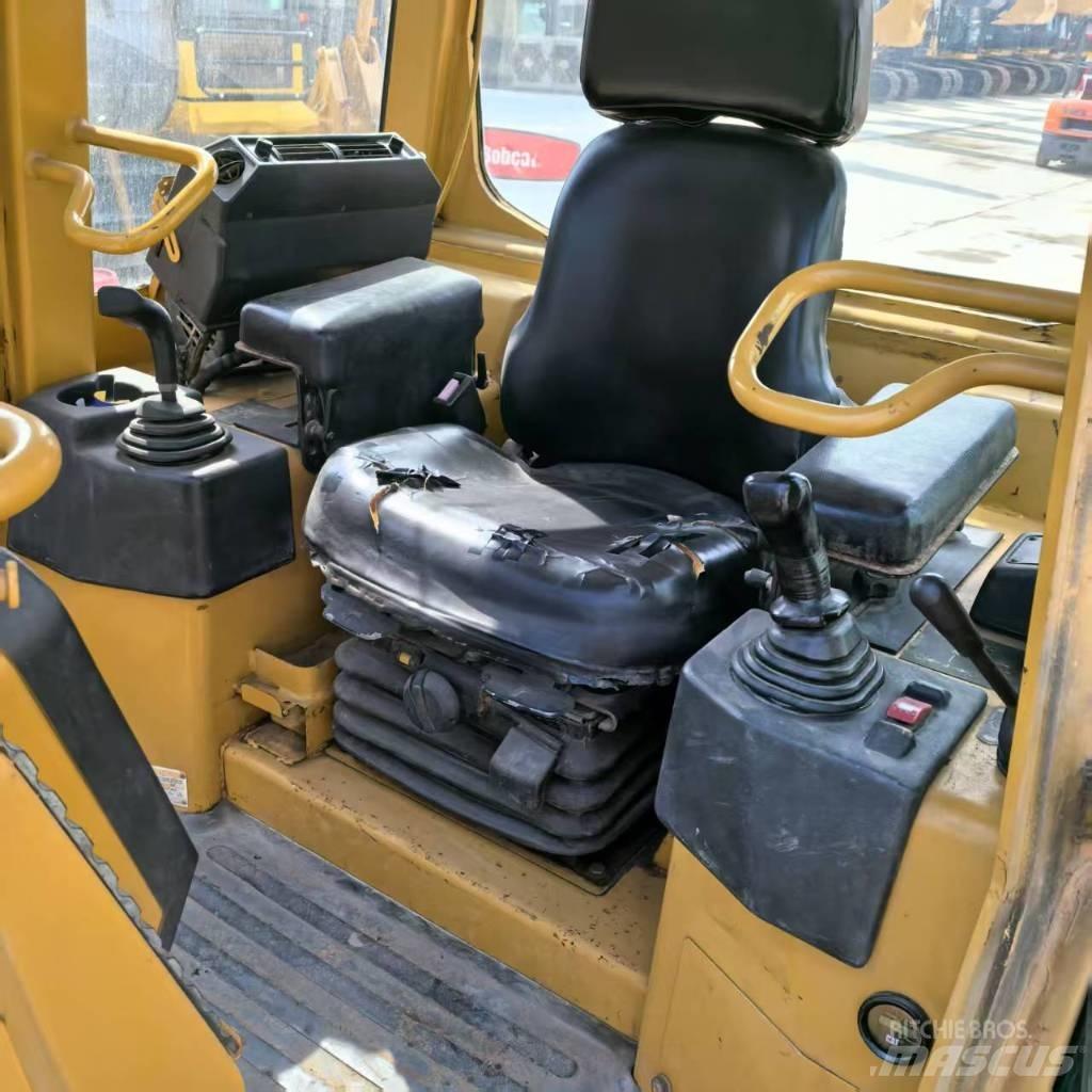 CAT D 5 G LGP Buldozer sobre oruga