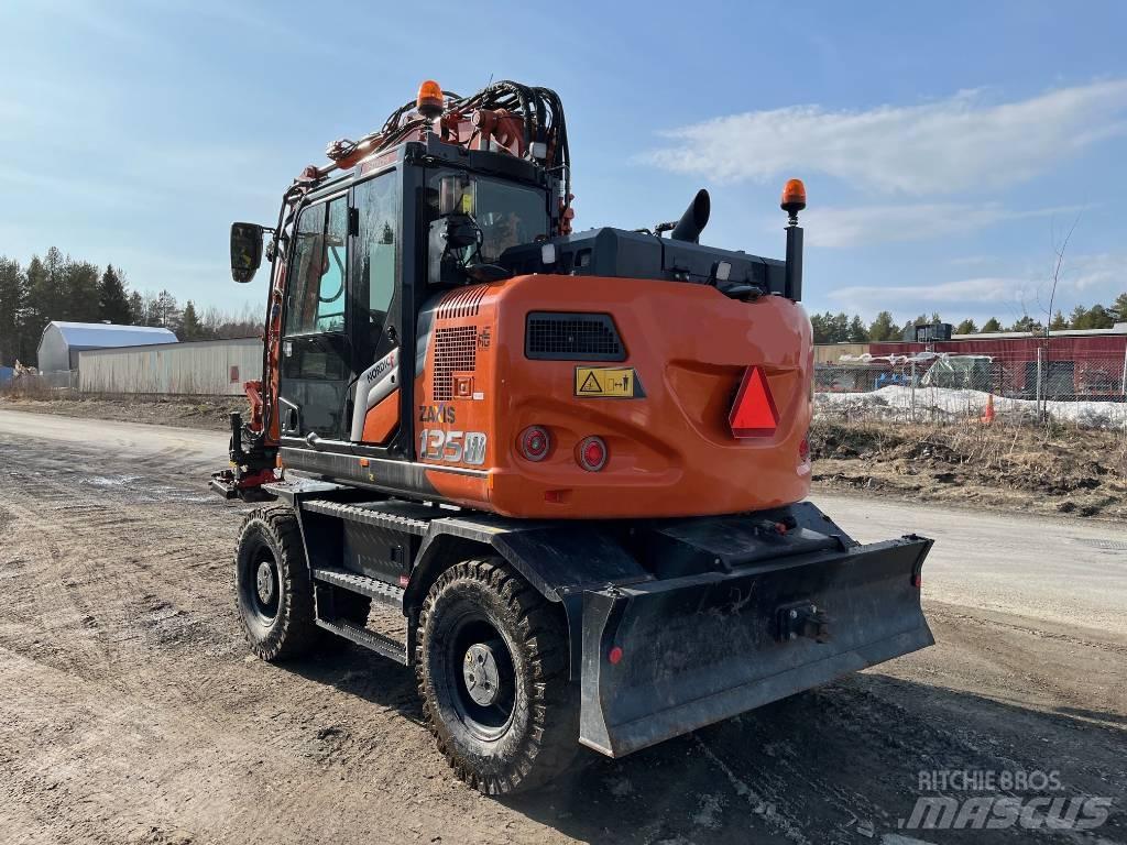 Hitachi ZX135W-7 Excavadoras de ruedas