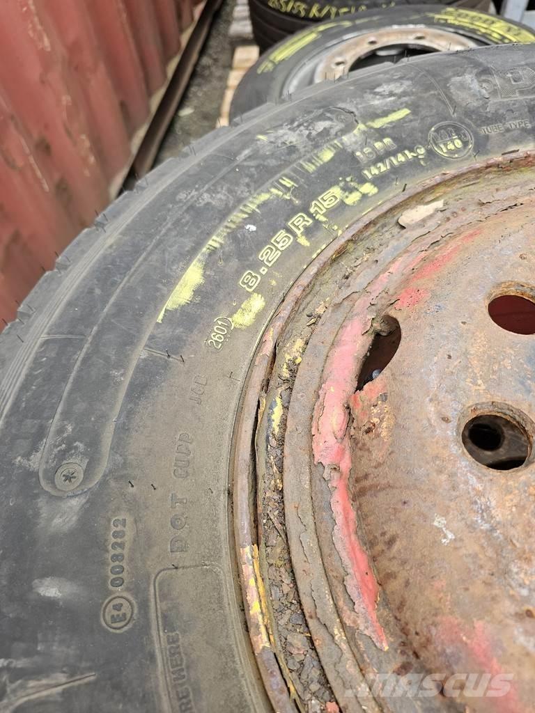 Pirelli 825X15 Transporte - Otros
