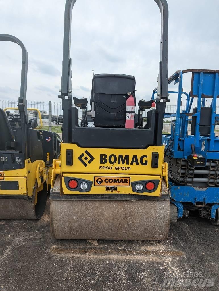 Bomag BW 120 AD-3 Rodillos de doble tambor