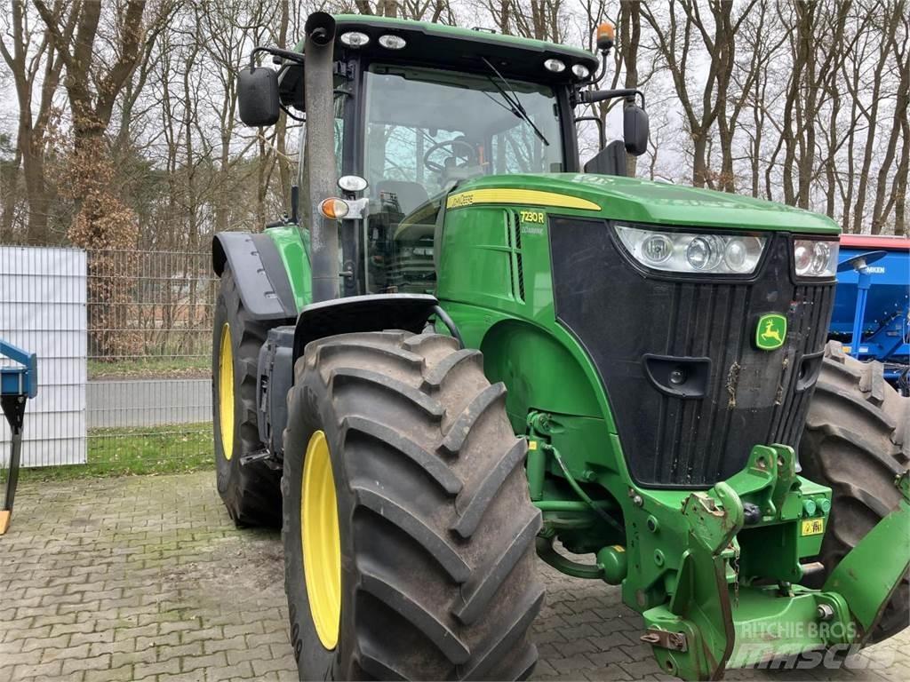 John Deere 7230R Tractores