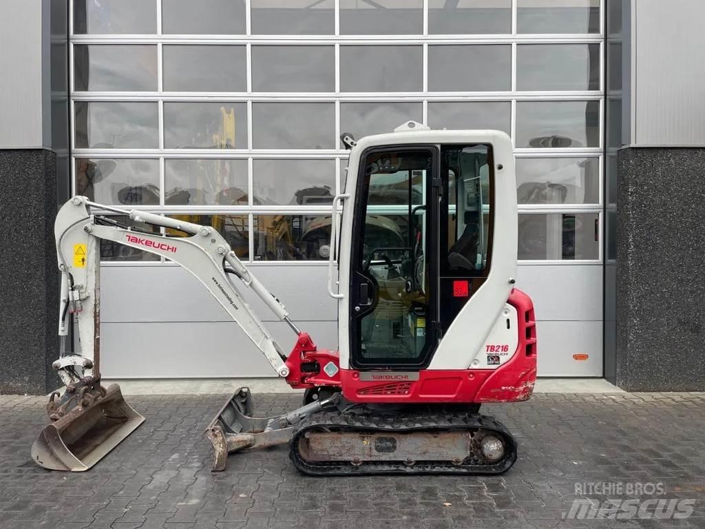 Takeuchi TB216 Mini excavadoras < 7t