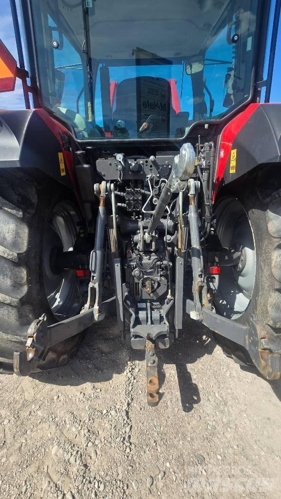 Massey Ferguson 5710 Tractores
