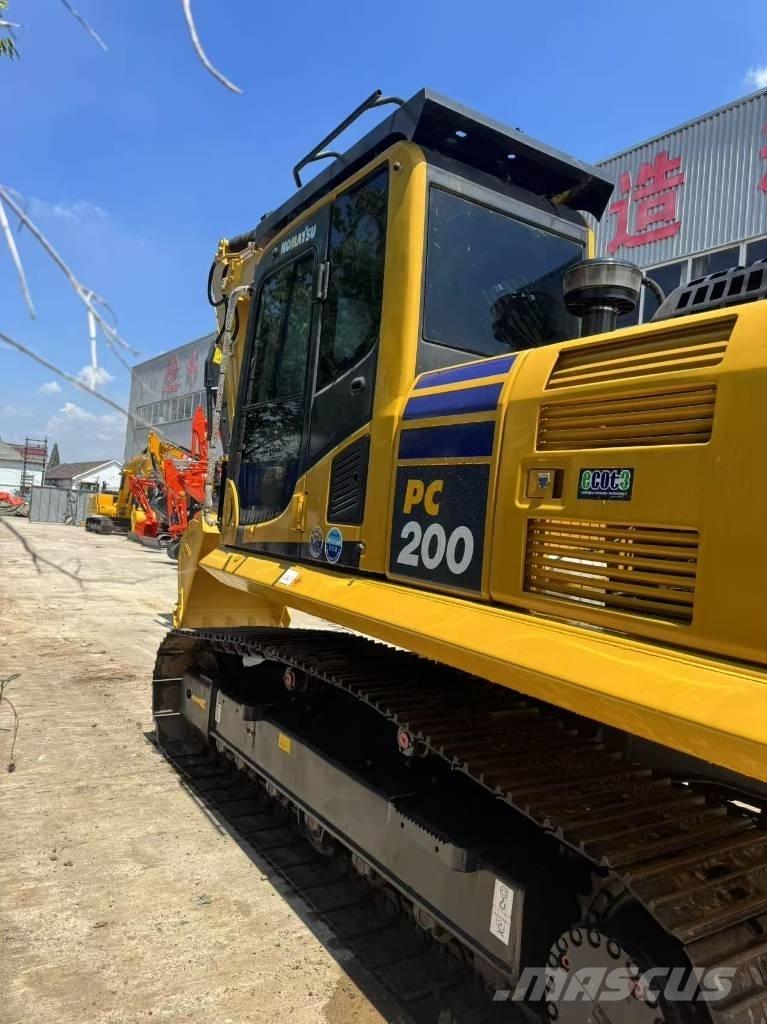 Komatsu PC 200 8N Excavadoras de cadenas