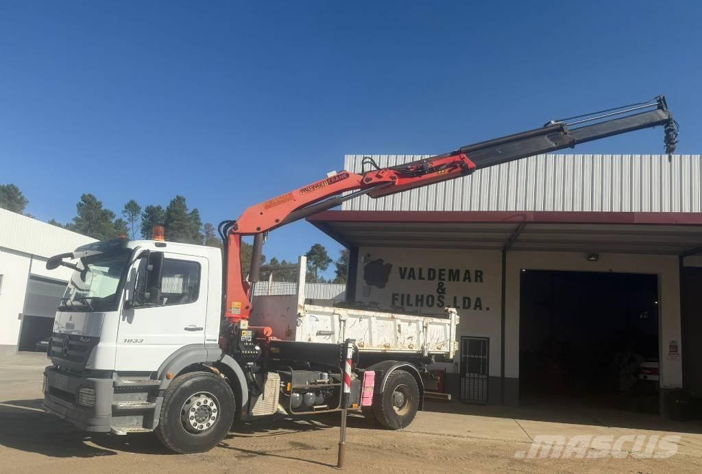 Mercedes-Benz 1833 Camiones bañeras basculantes o volquetes