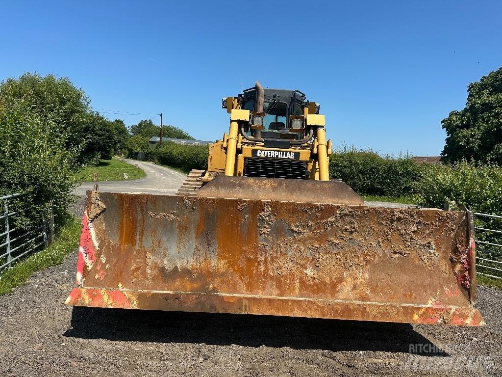 CAT D 6 T LGP Buldozer sobre oruga