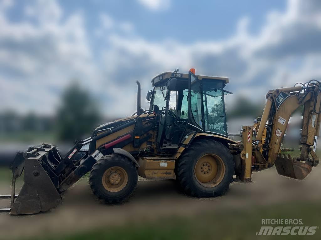 CAT 428 Retrocargadoras