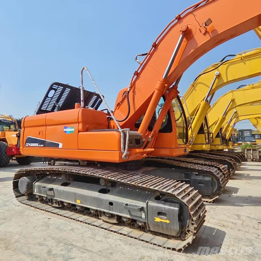 Doosan DX225LC-9C Excavadoras de cadenas