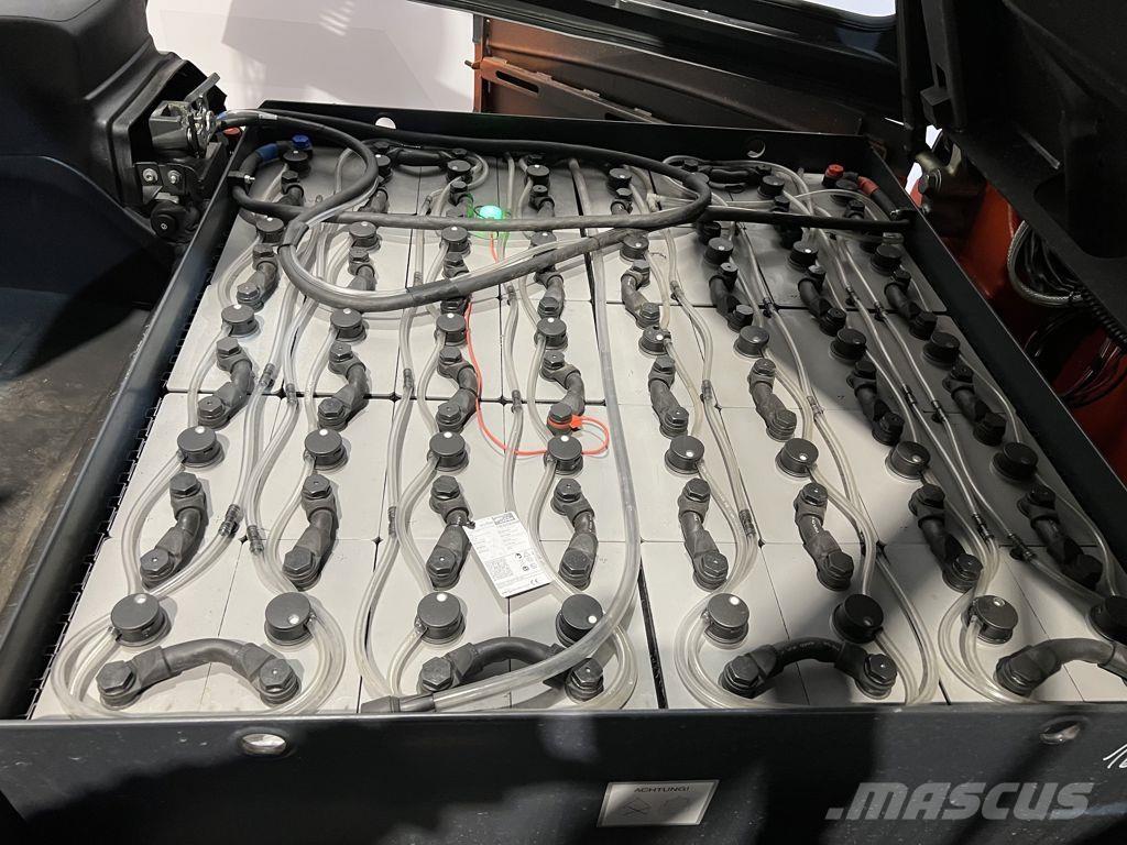 Linde E50HL-01 Carretillas de horquilla eléctrica