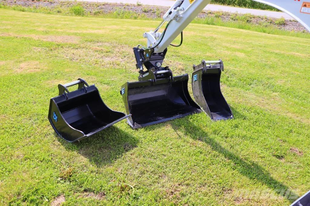 Takeuchi TB210R Mini excavadoras < 7t