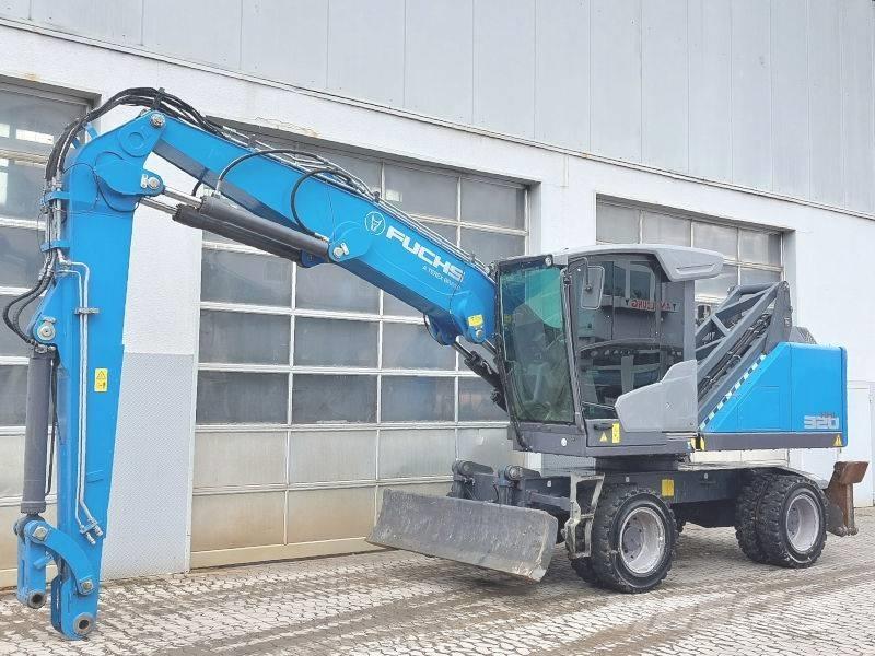 Fuchs MHL 320 F Excavadoras de manutención