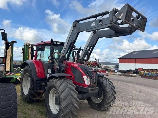 Valtra N163 direct Tractores