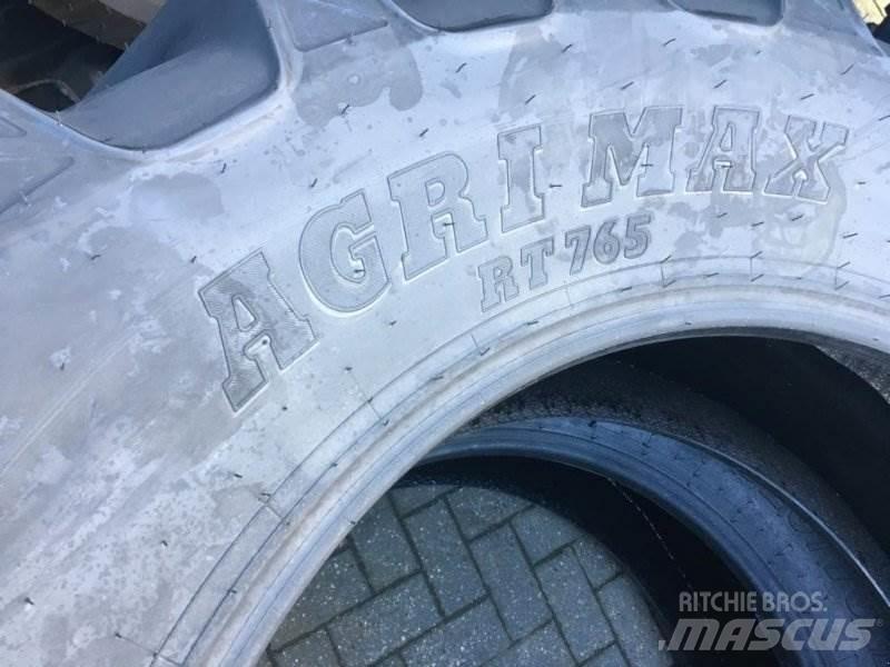 BKT 520/70 R 38 Neumáticos, ruedas y llantas