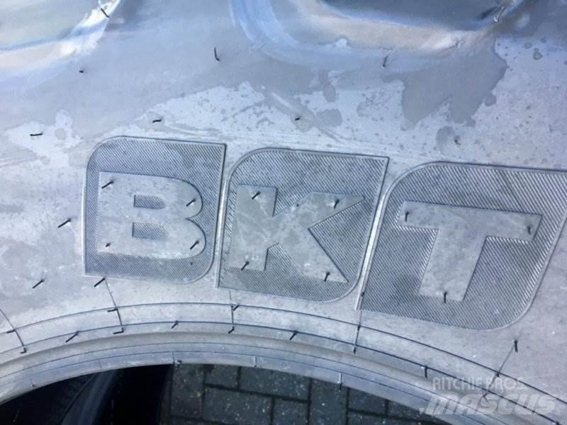 BKT 520/70 R 38 Neumáticos, ruedas y llantas