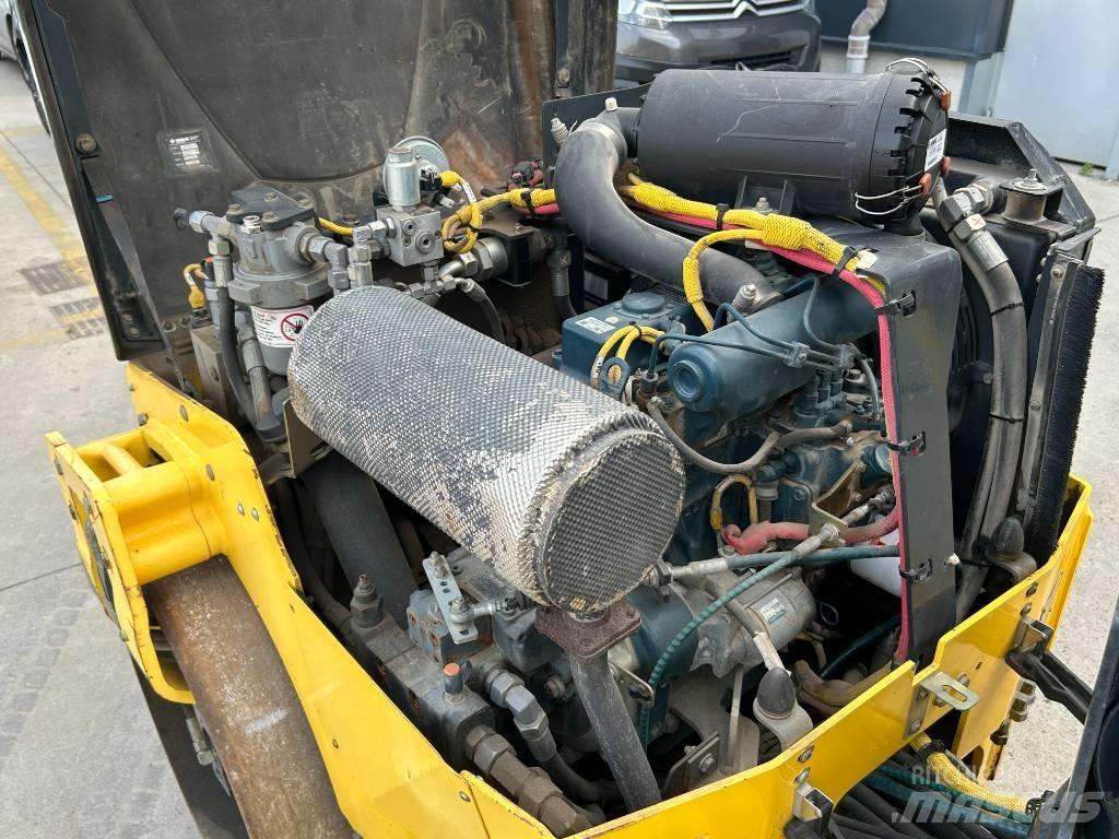 Bomag BW 120 AD-5 Rodillos de doble tambor