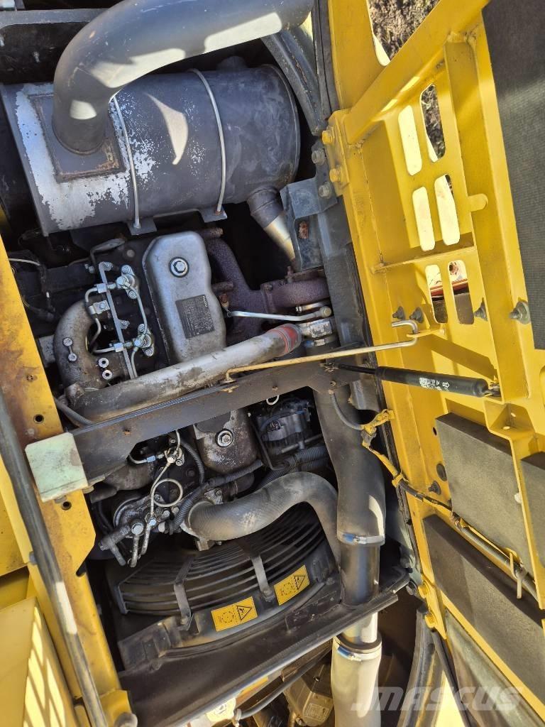 New Holland E 135 SR Excavadoras de cadenas