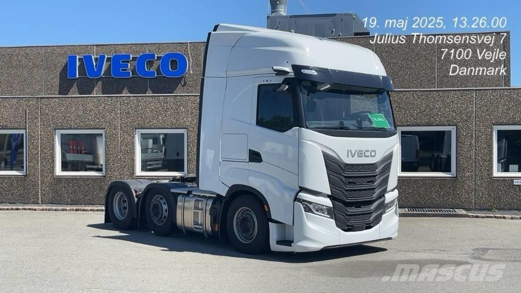 Iveco S-Way Cabezas tractoras