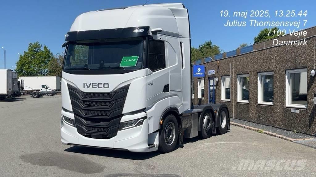 Iveco S-Way Cabezas tractoras