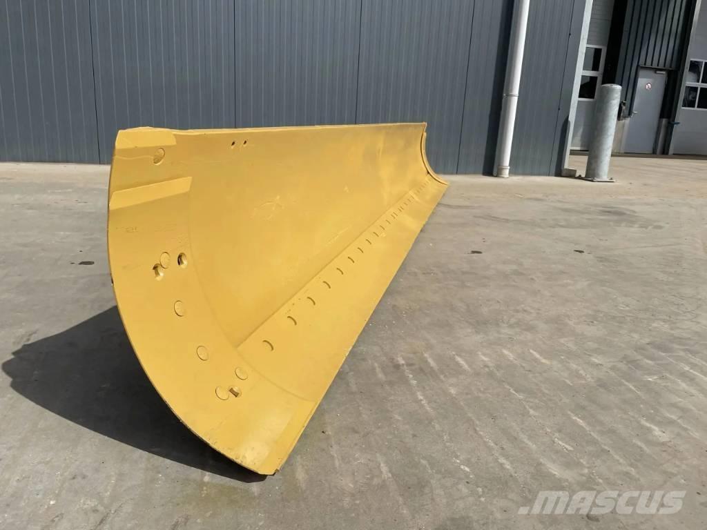 CAT 140H Moldboard Cuchillas