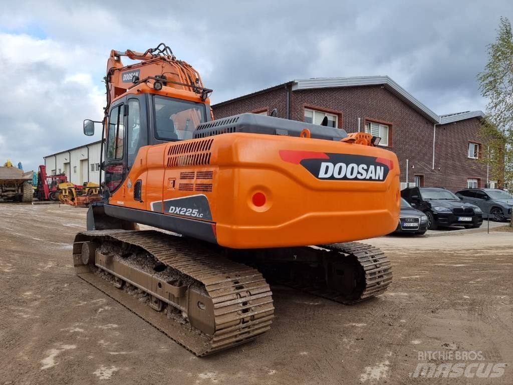 Doosan DX 225 LC-3 Excavadoras de cadenas