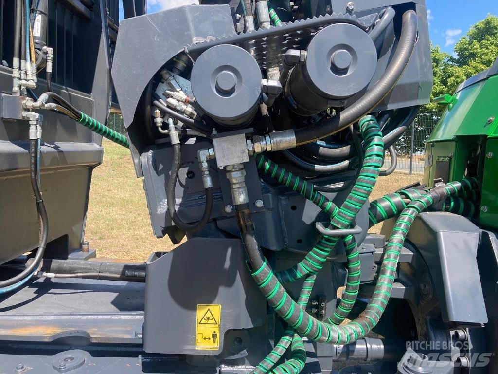 John Deere 1210G Autocargadoras