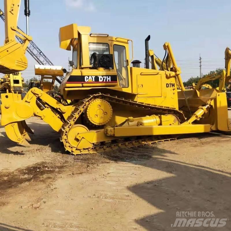 CAT D7H Buldozer sobre oruga