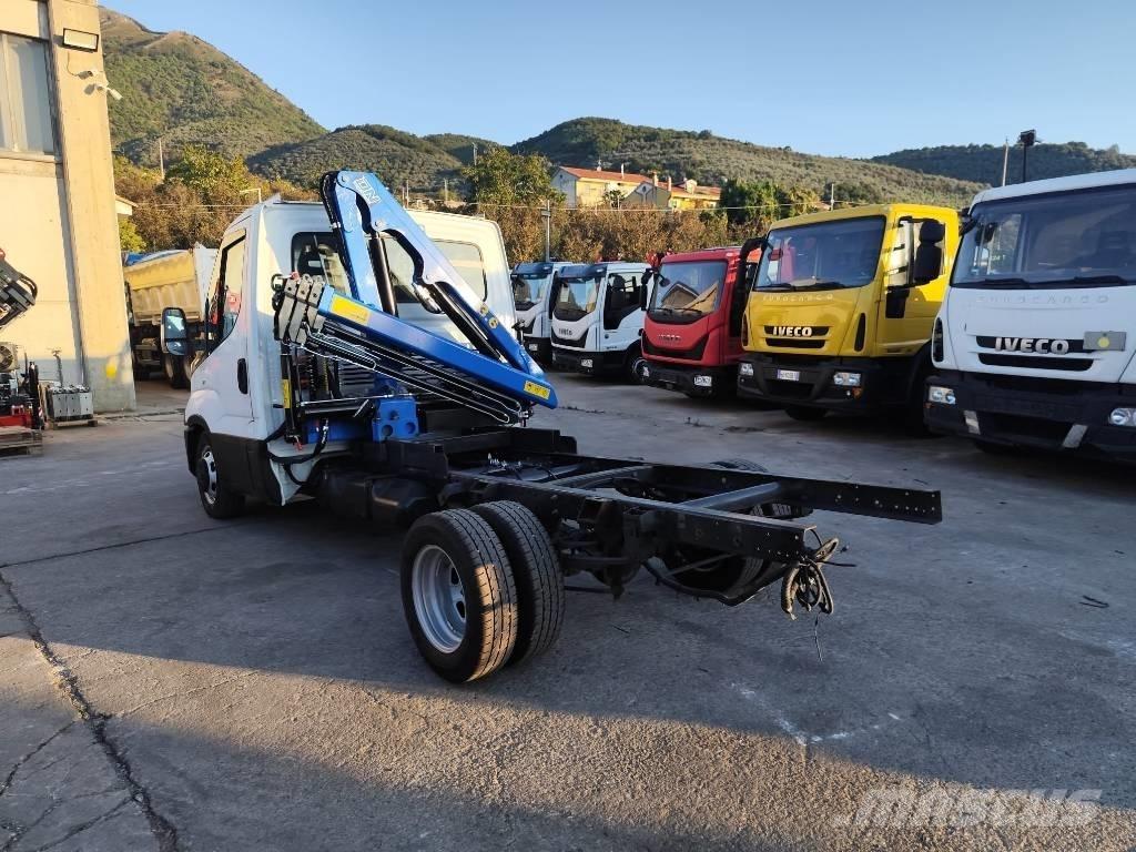 Iveco Daily 35-150 Camiones grúa