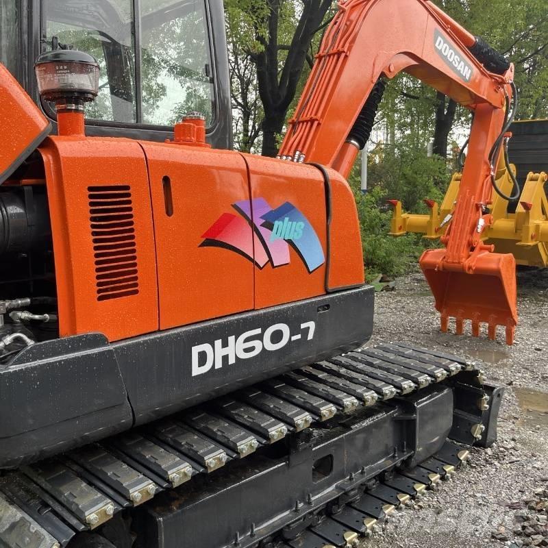 Doosan DH 60 Mini excavadoras < 7t